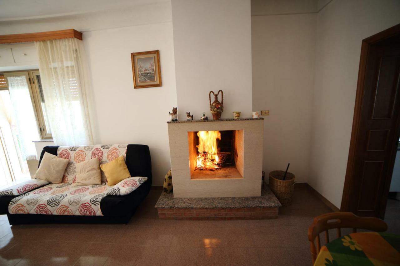 Trullo Della Rosa Villa มาร์ตินาฟรังกา ภายนอก รูปภาพ