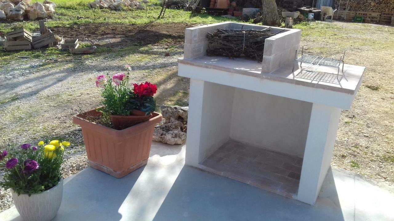 Trullo Della Rosa Villa มาร์ตินาฟรังกา ภายนอก รูปภาพ