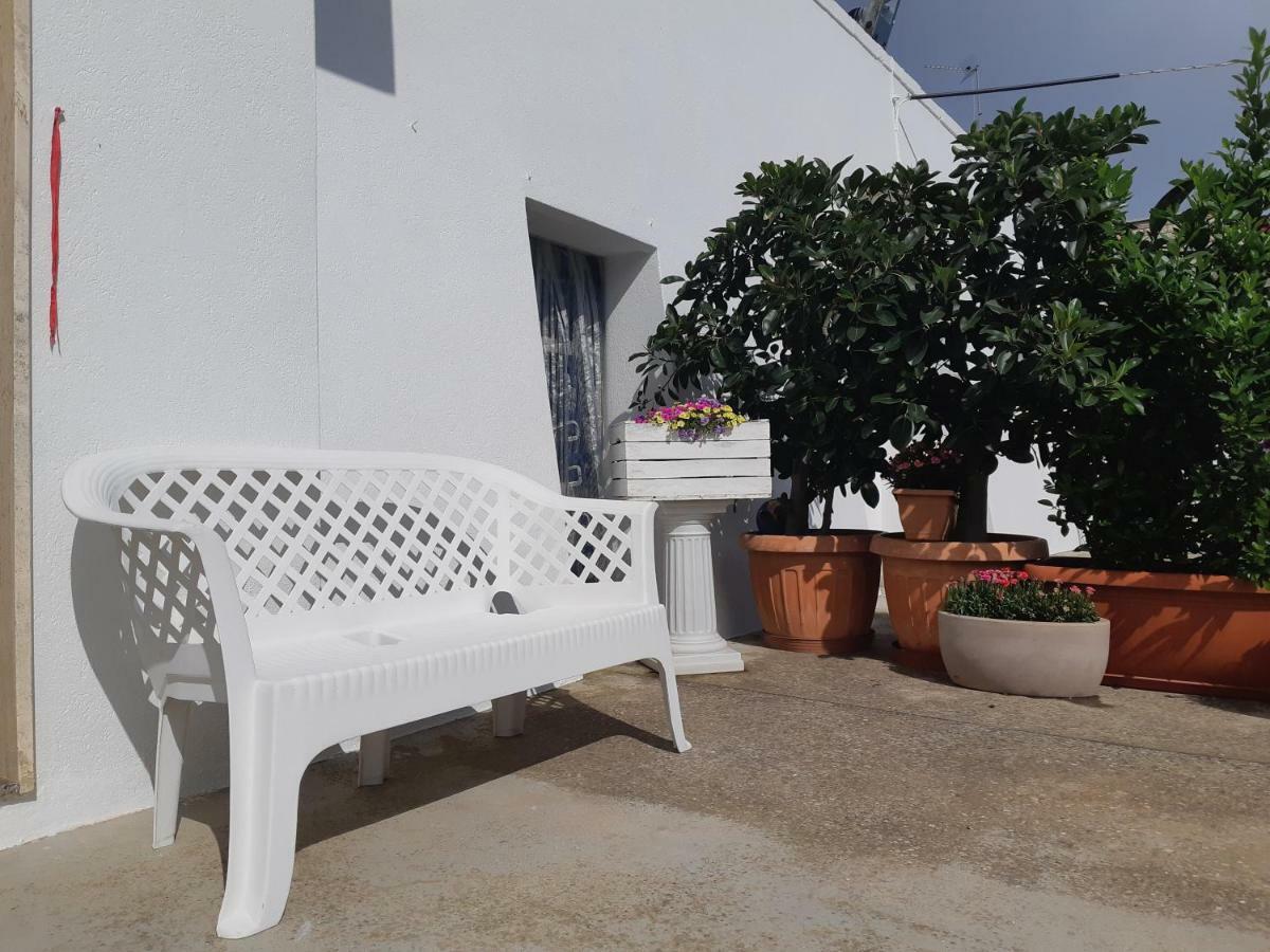 Trullo Della Rosa Villa มาร์ตินาฟรังกา ภายนอก รูปภาพ