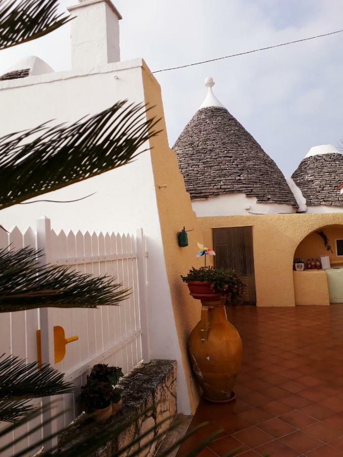 Trullo Della Rosa Villa มาร์ตินาฟรังกา ภายนอก รูปภาพ
