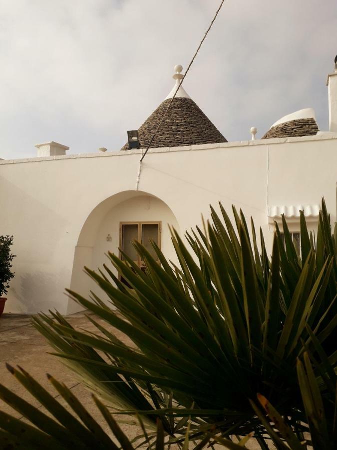 Trullo Della Rosa Villa มาร์ตินาฟรังกา ภายนอก รูปภาพ