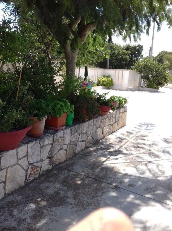 Trullo Della Rosa Villa มาร์ตินาฟรังกา ภายนอก รูปภาพ